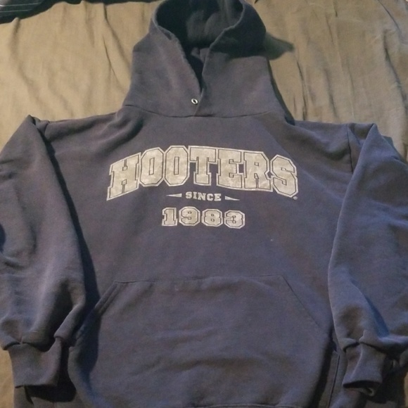 Jackets & Blazers - Medium Hooters sweatshirt
